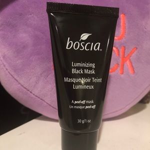 Boscia. Luminizing black mask